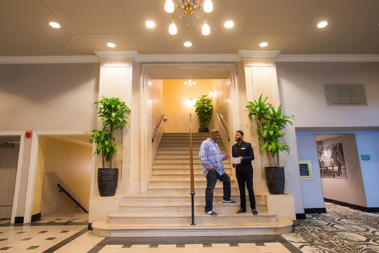 DoubleTree Suites By Hilton Detroit Downtown - Fort Shelby - thumb 8