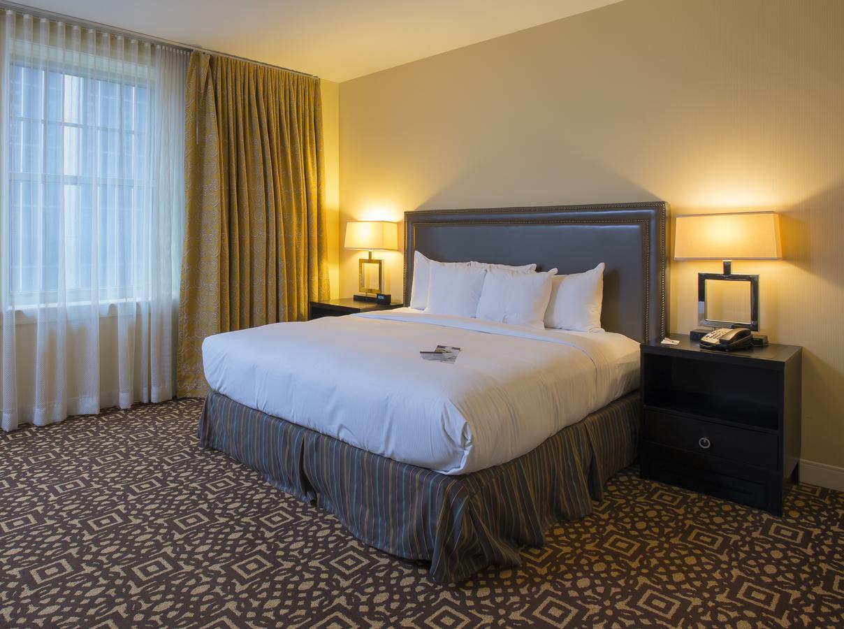 DoubleTree Suites By Hilton Detroit Downtown - Fort Shelby - thumb 2