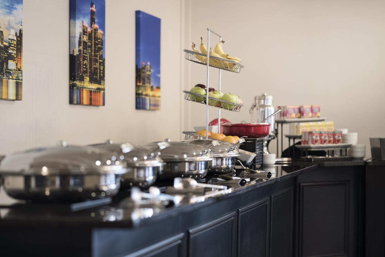 Crowne Plaza Detroit Downtown Riverfront - thumb 34