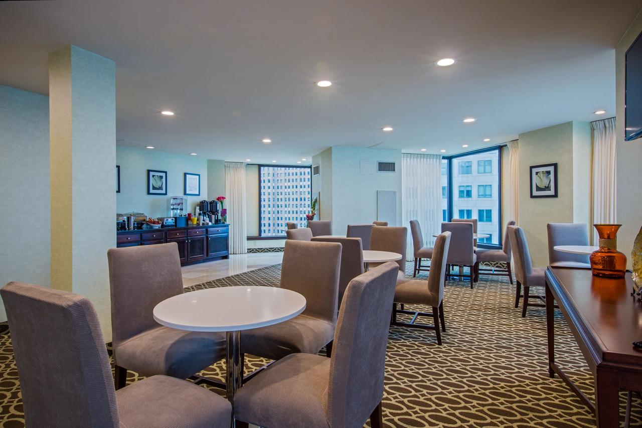 Crowne Plaza Detroit Downtown Riverfront - thumb 14