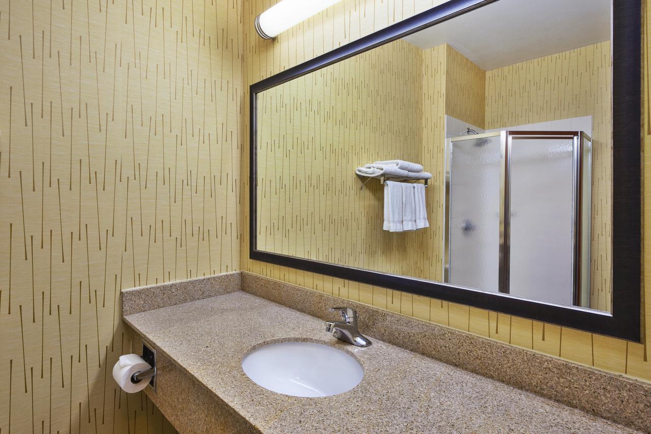 Holiday Inn Express Hotel & Suites - Belleville Area - thumb 7