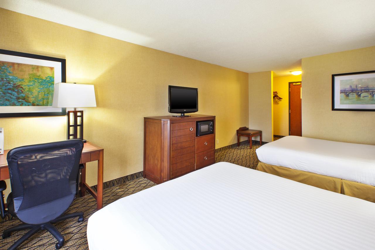 Holiday Inn Express Hotel & Suites - Belleville Area - thumb 35