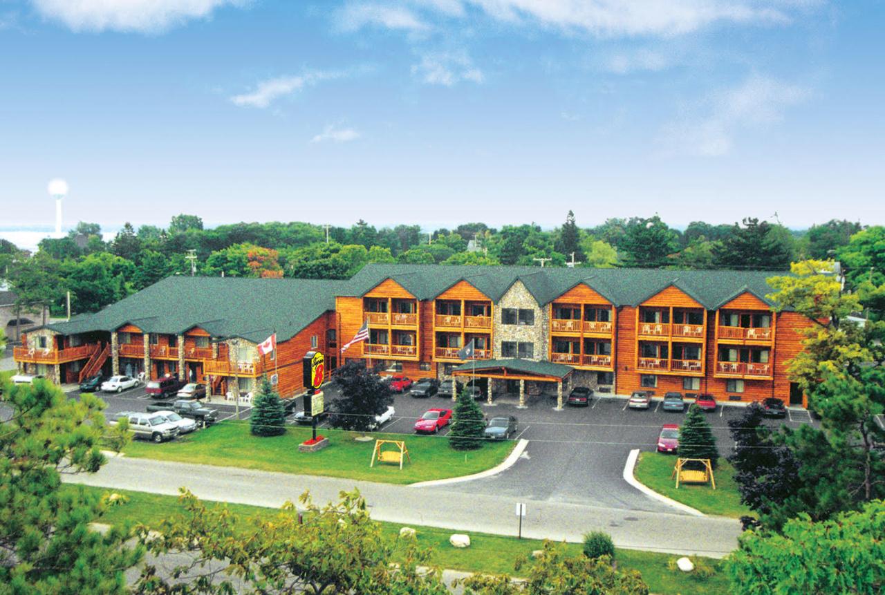 Super 8 By Wyndham Bridgeview Of Mackinaw City - thumb 5