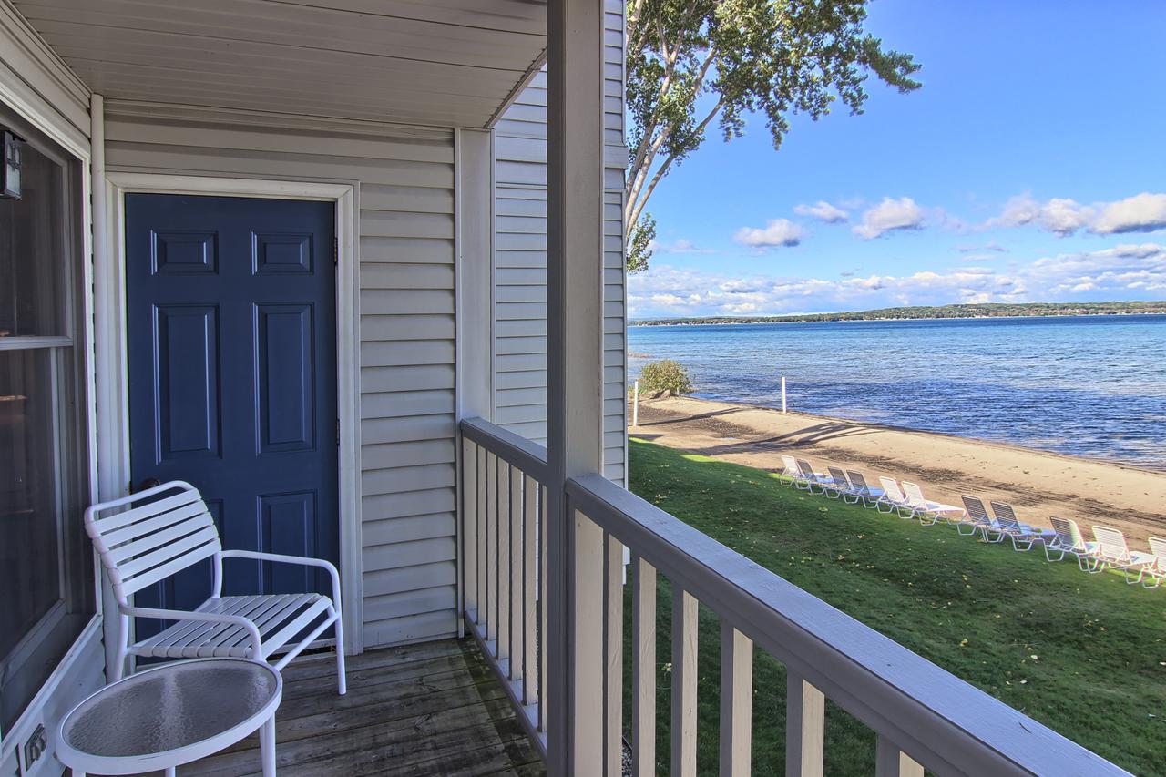 208 North Shore Inn - thumb 7