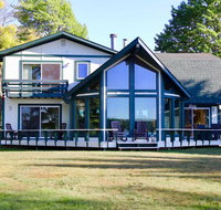 Spectacular Lake Views from 5 Bedroom Home - Accommodation Alabama