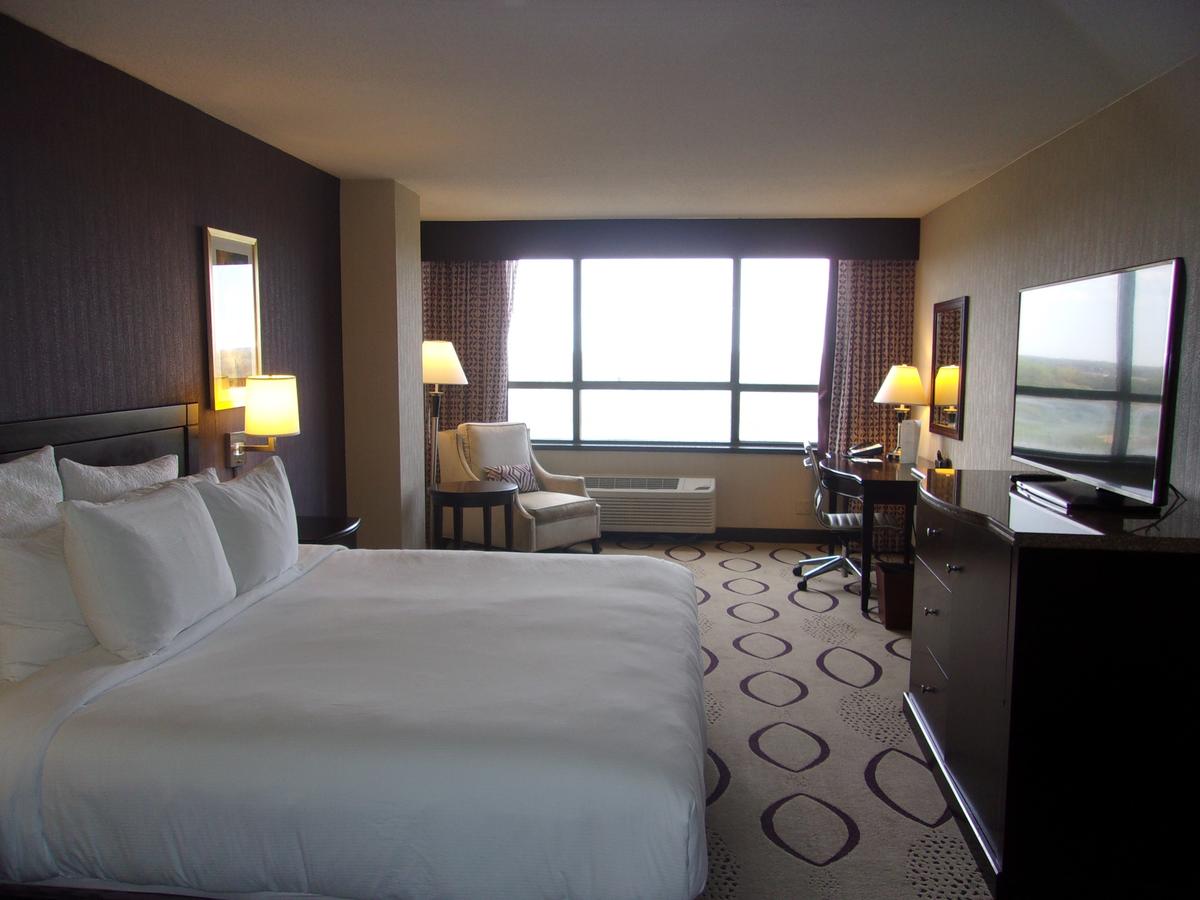 Radisson Hotel Brooklyn Center - thumb 14