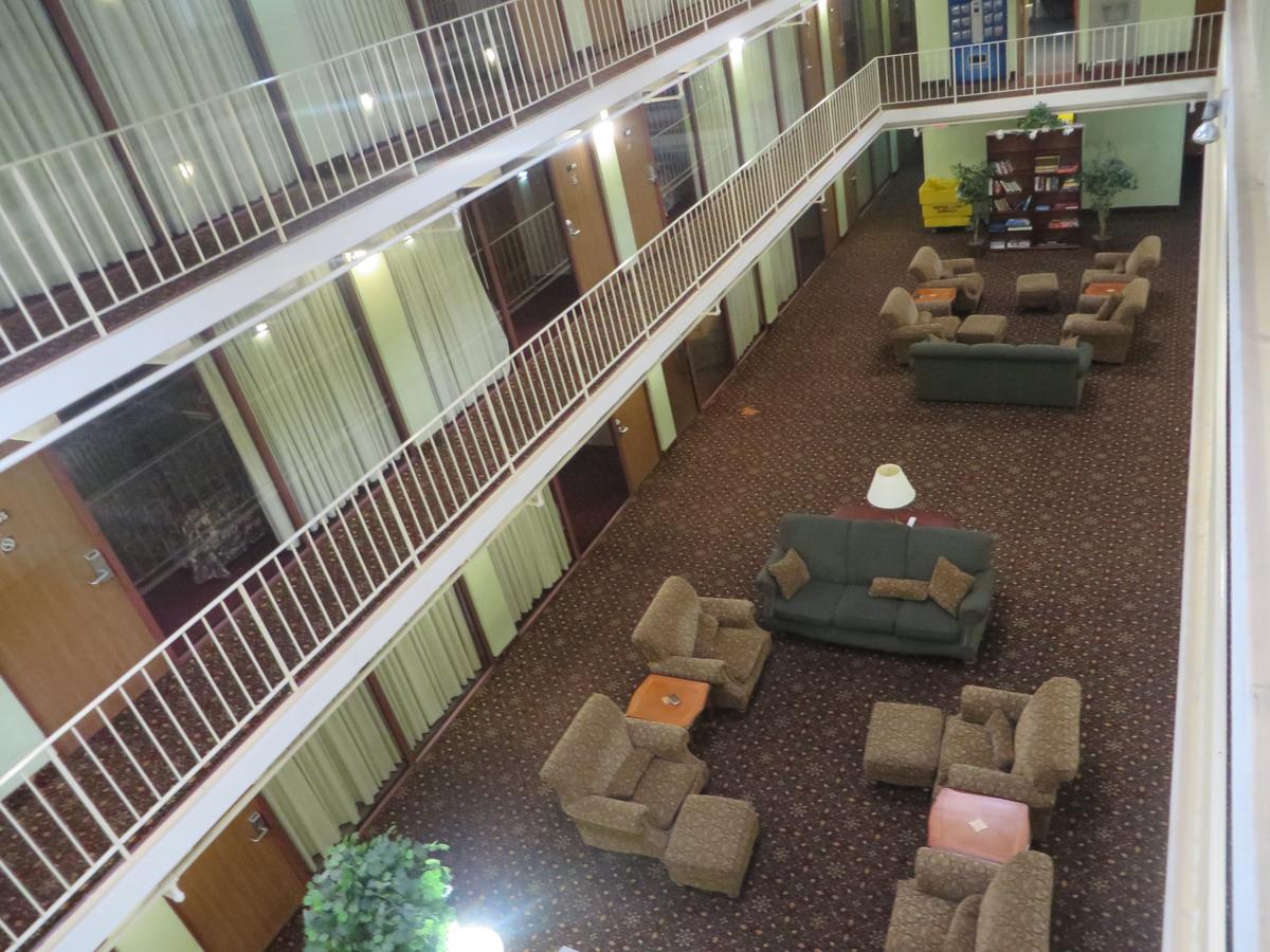 5th Avenue Inn & Suites - thumb 16