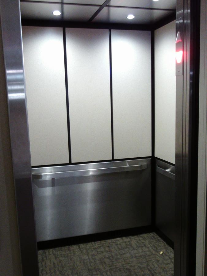 5th Avenue Inn & Suites - thumb 6