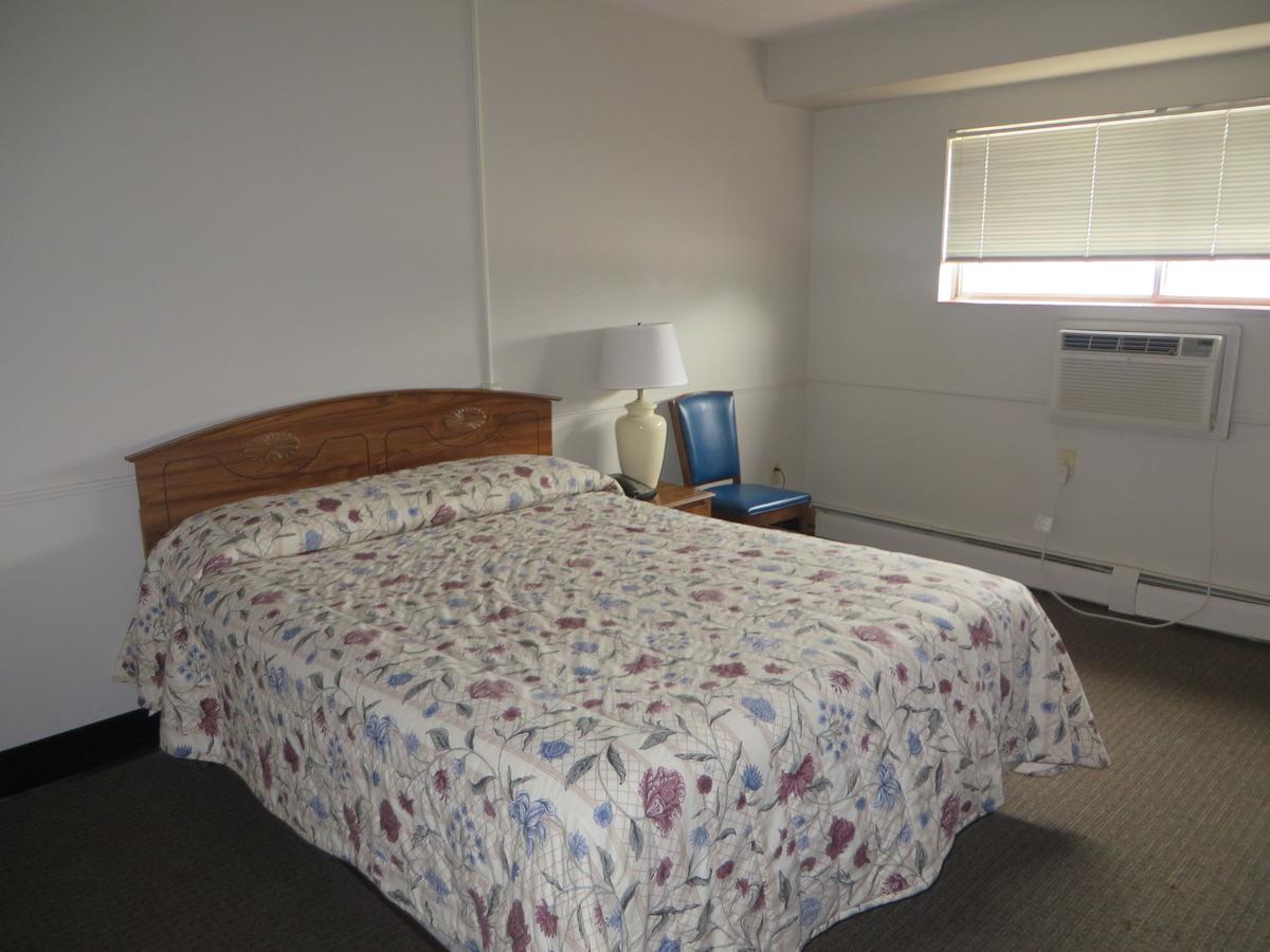 2nd Street Inn & Suites - thumb 9