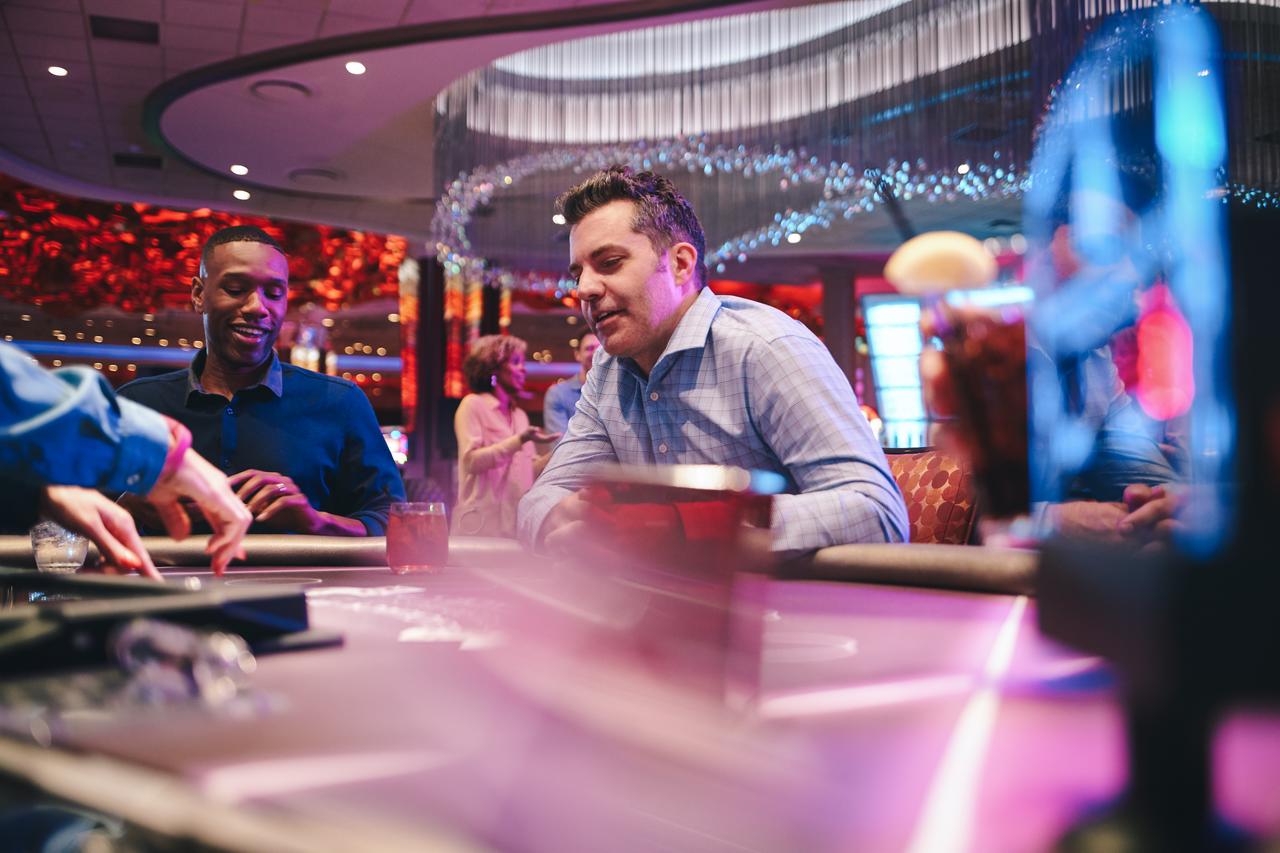 Mystic Lake Casino Hotel - thumb 13