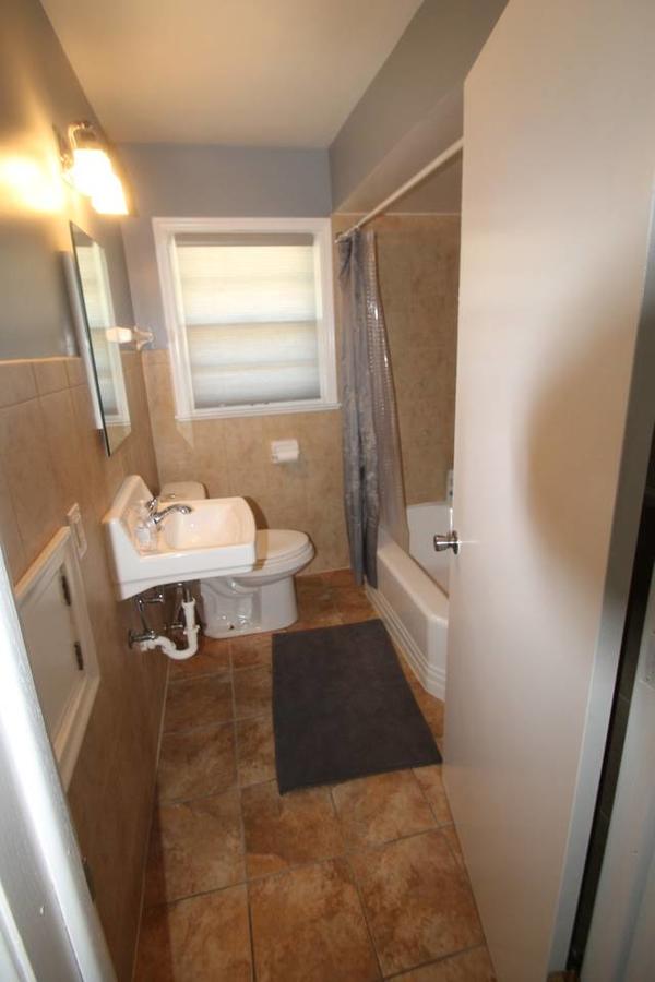 4 Bedroom 2 Bath Nokomis Home - thumb 6