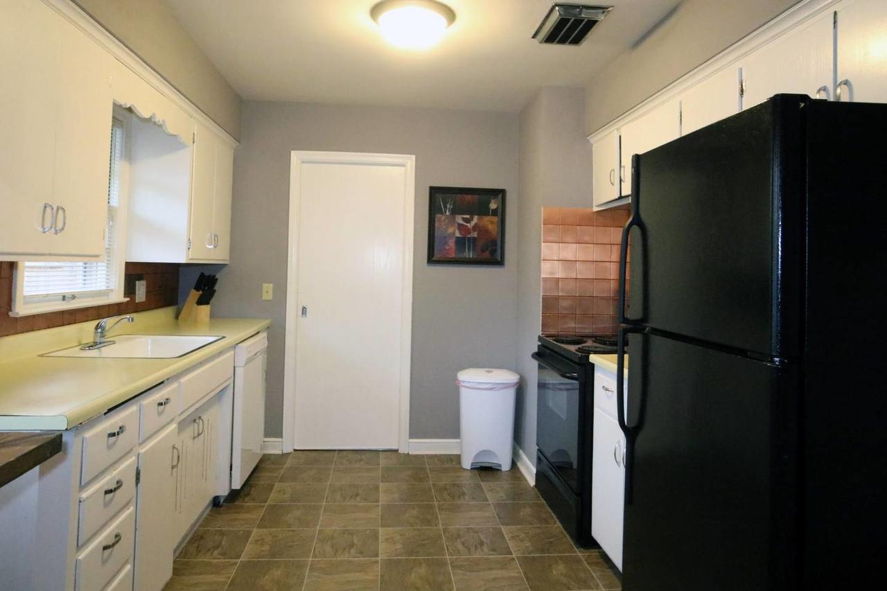 4 Bedroom 2 Bath Nokomis Home - thumb 15