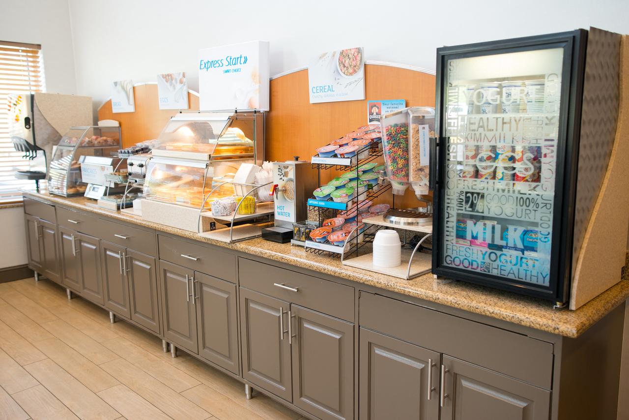 Holiday Inn Express Hotel & Suites Chanhassen - thumb 2