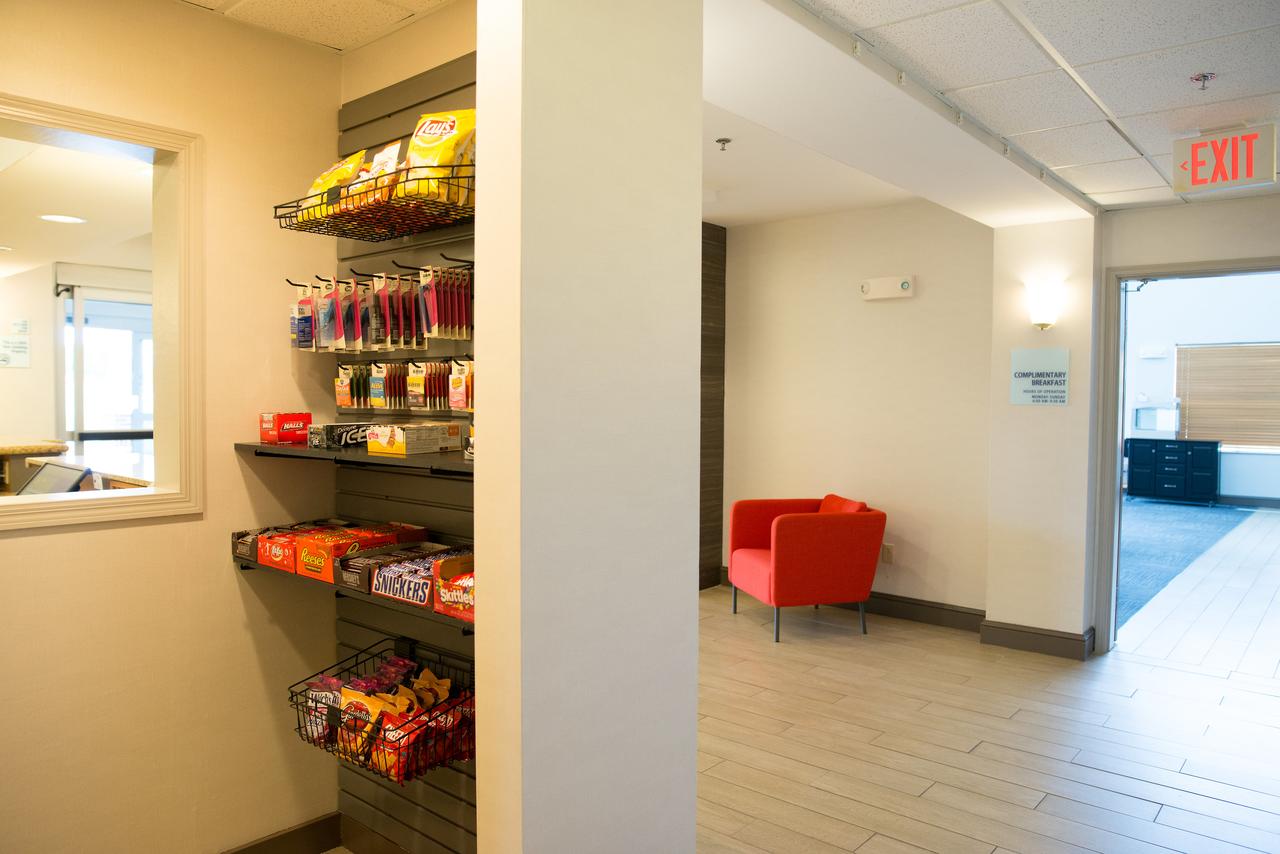 Holiday Inn Express Hotel & Suites Chanhassen - thumb 19