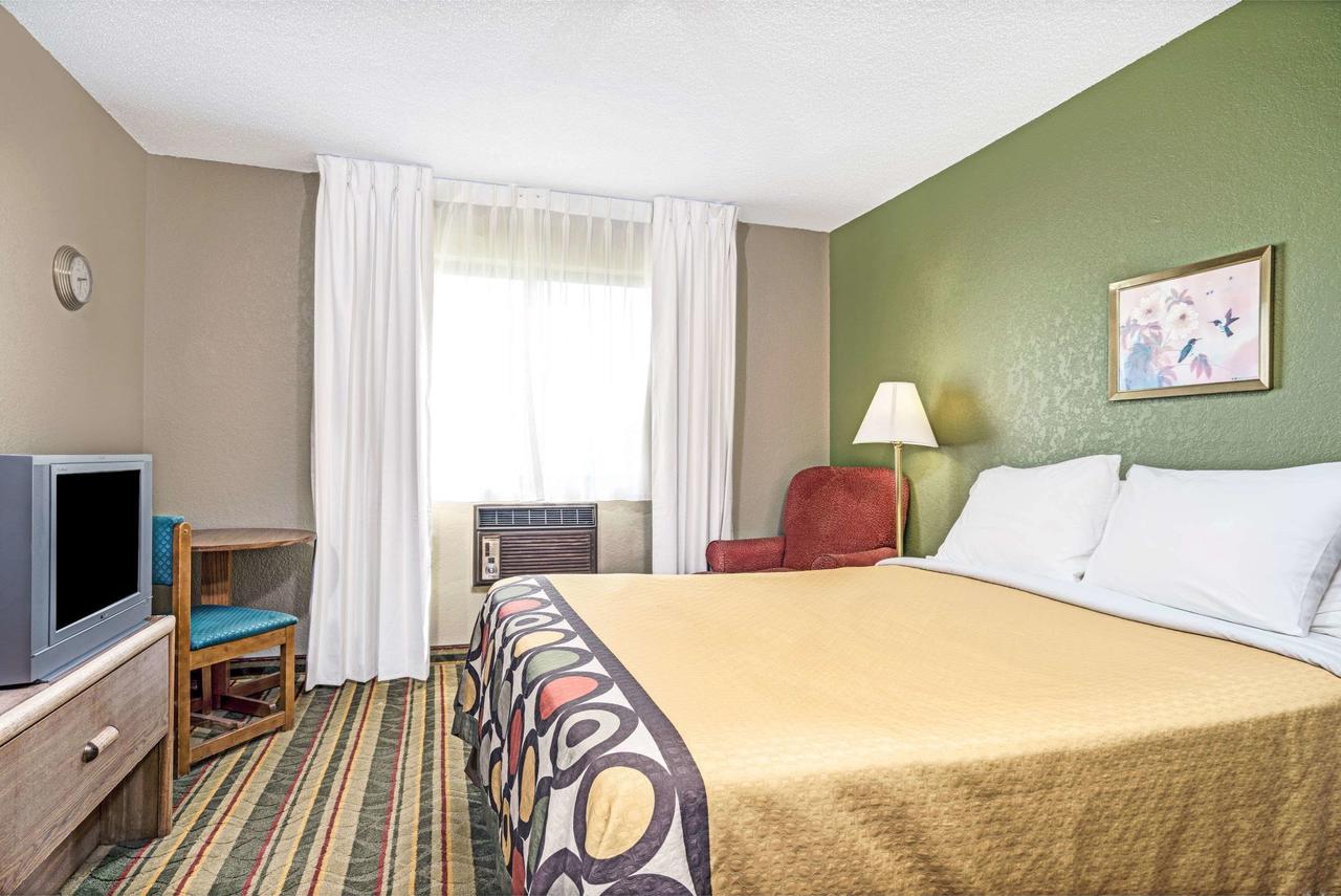 Super 8 By Wyndham Glencoe - thumb 5