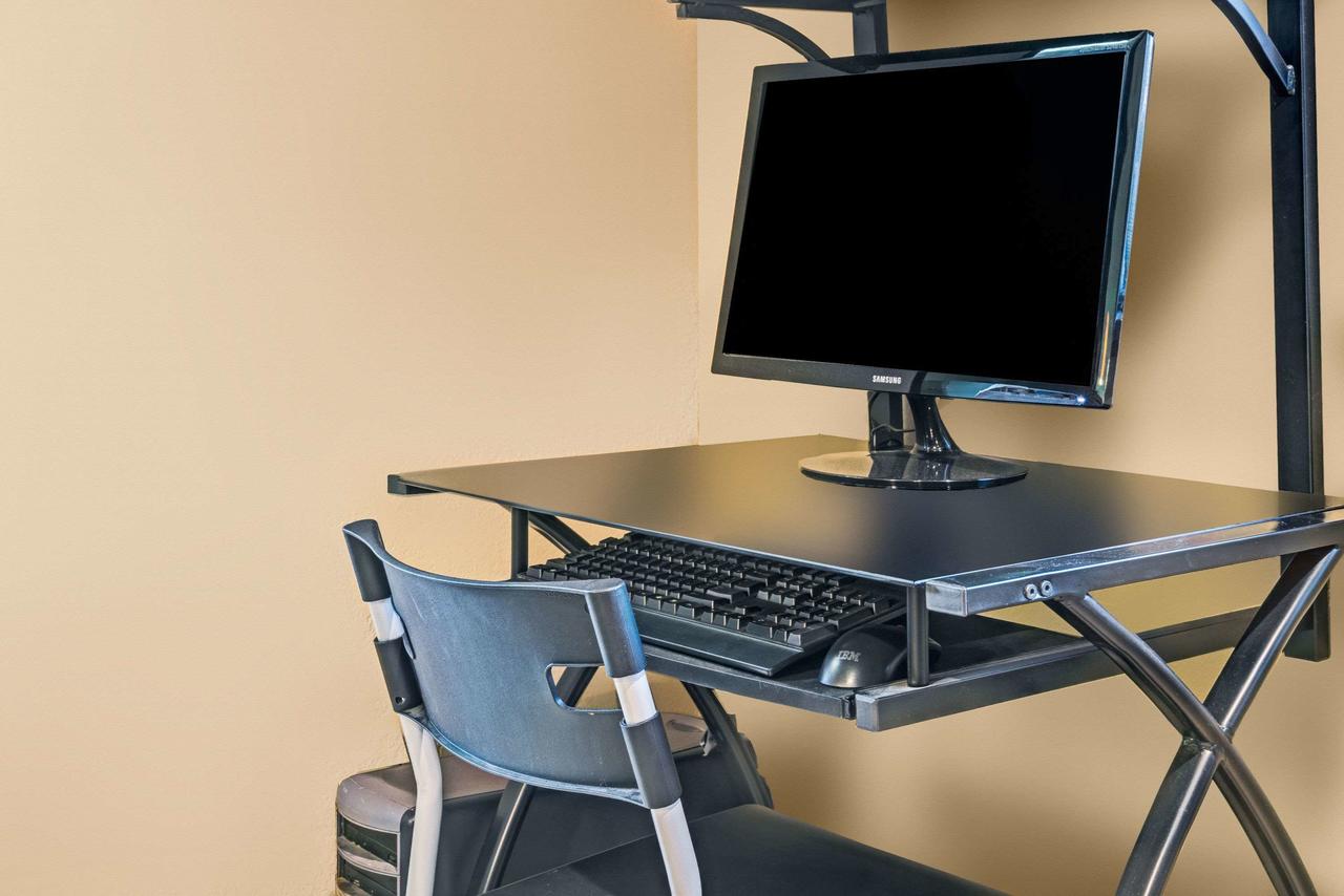 Super 8 By Wyndham Glencoe - thumb 4