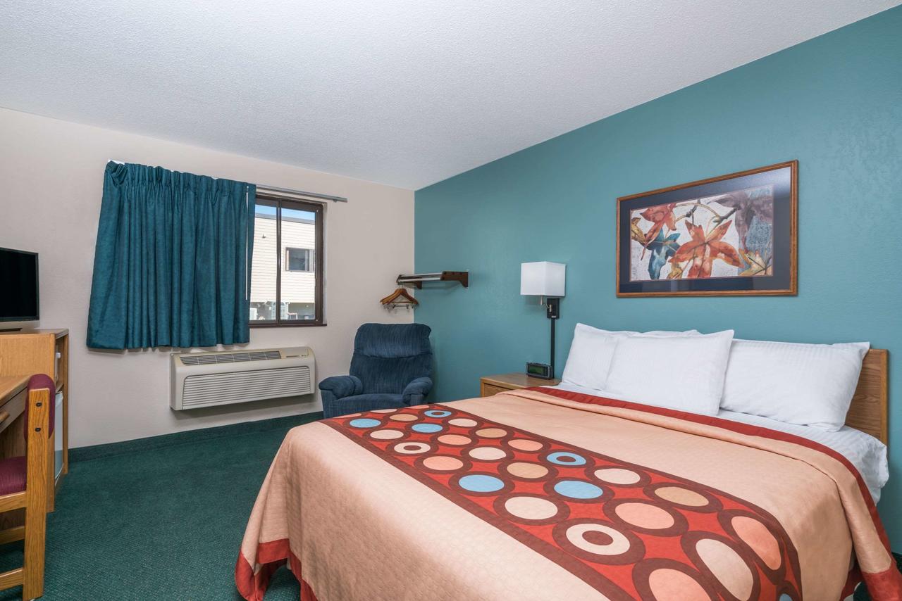 Super 8 By Wyndham Baxter/Brainerd Area - thumb 29