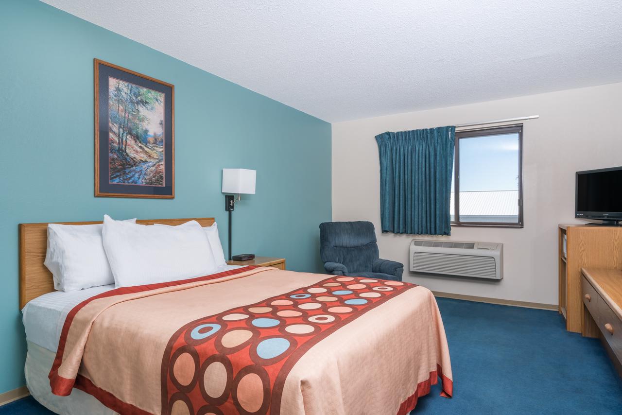 Super 8 By Wyndham Baxter/Brainerd Area - thumb 22