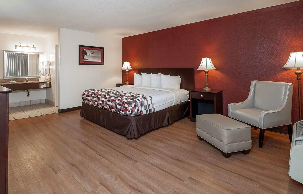 Red Roof Inn Gulfport - Biloxi Airport - thumb 3