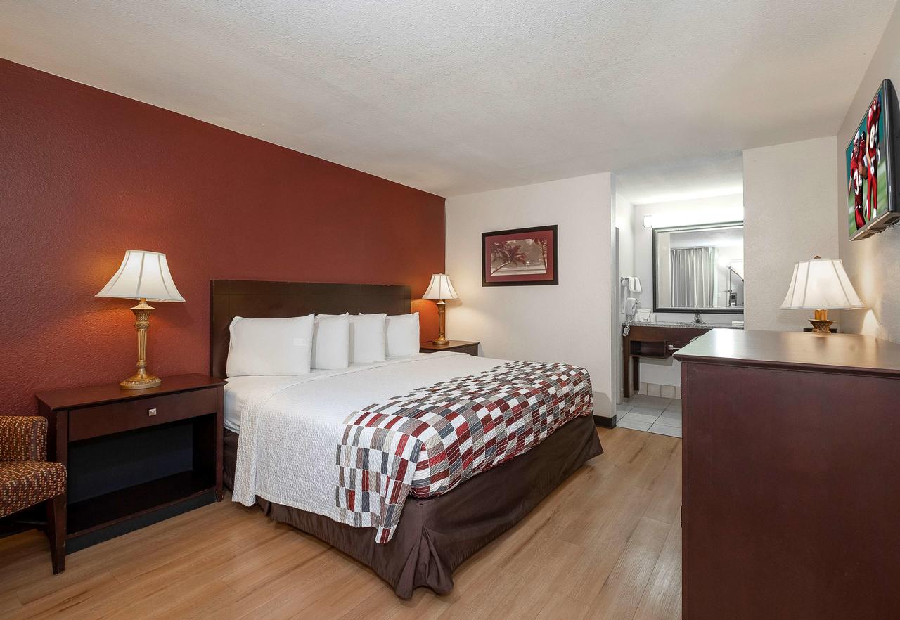 Red Roof Inn Gulfport - Biloxi Airport - thumb 0