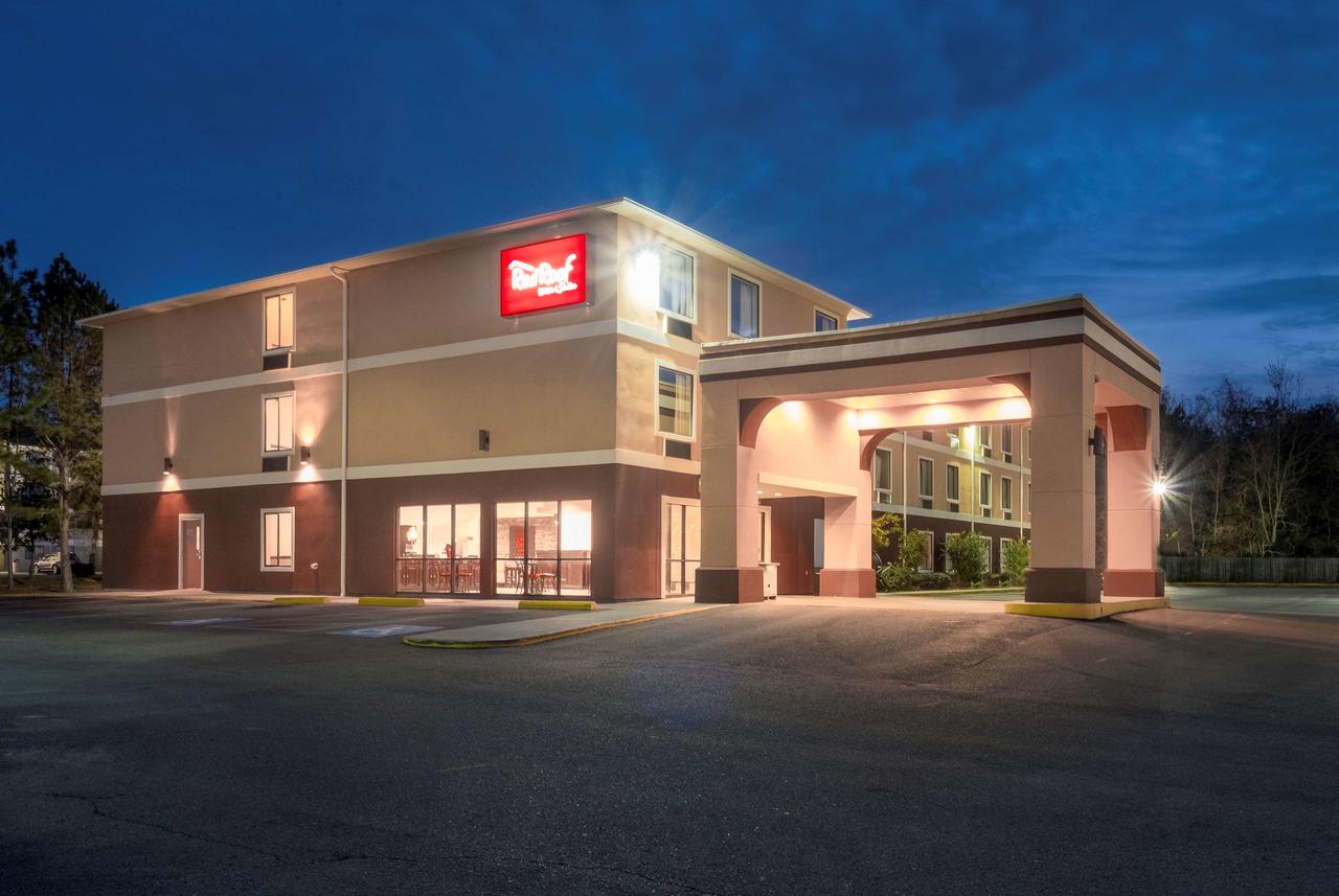 Red Roof Inn & Suites Biloxi - thumb 39