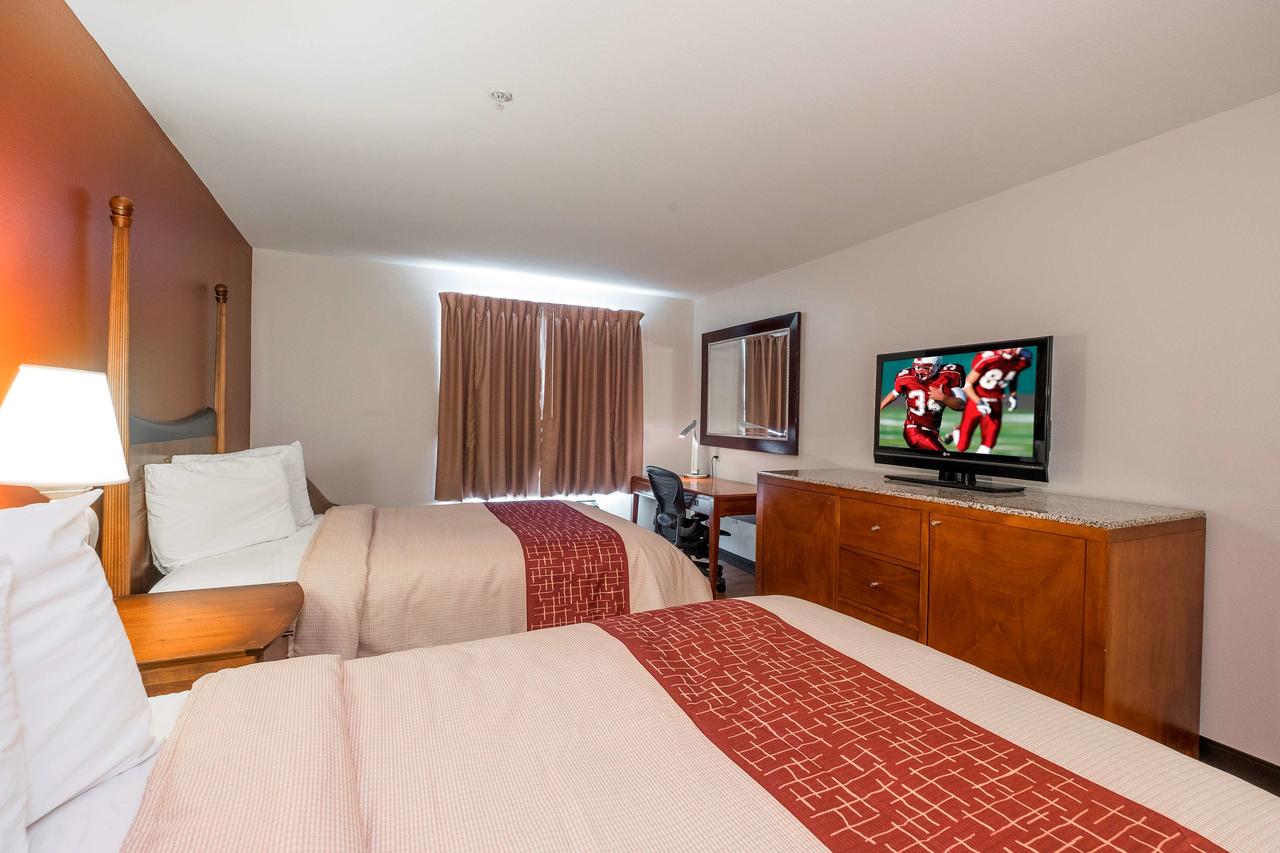 Red Roof Inn & Suites Biloxi - thumb 4