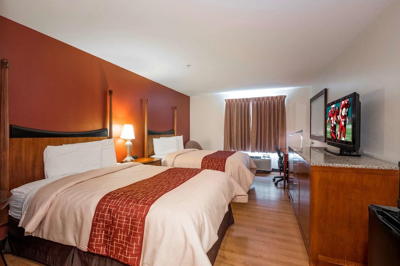 Red Roof Inn & Suites Biloxi - thumb 12