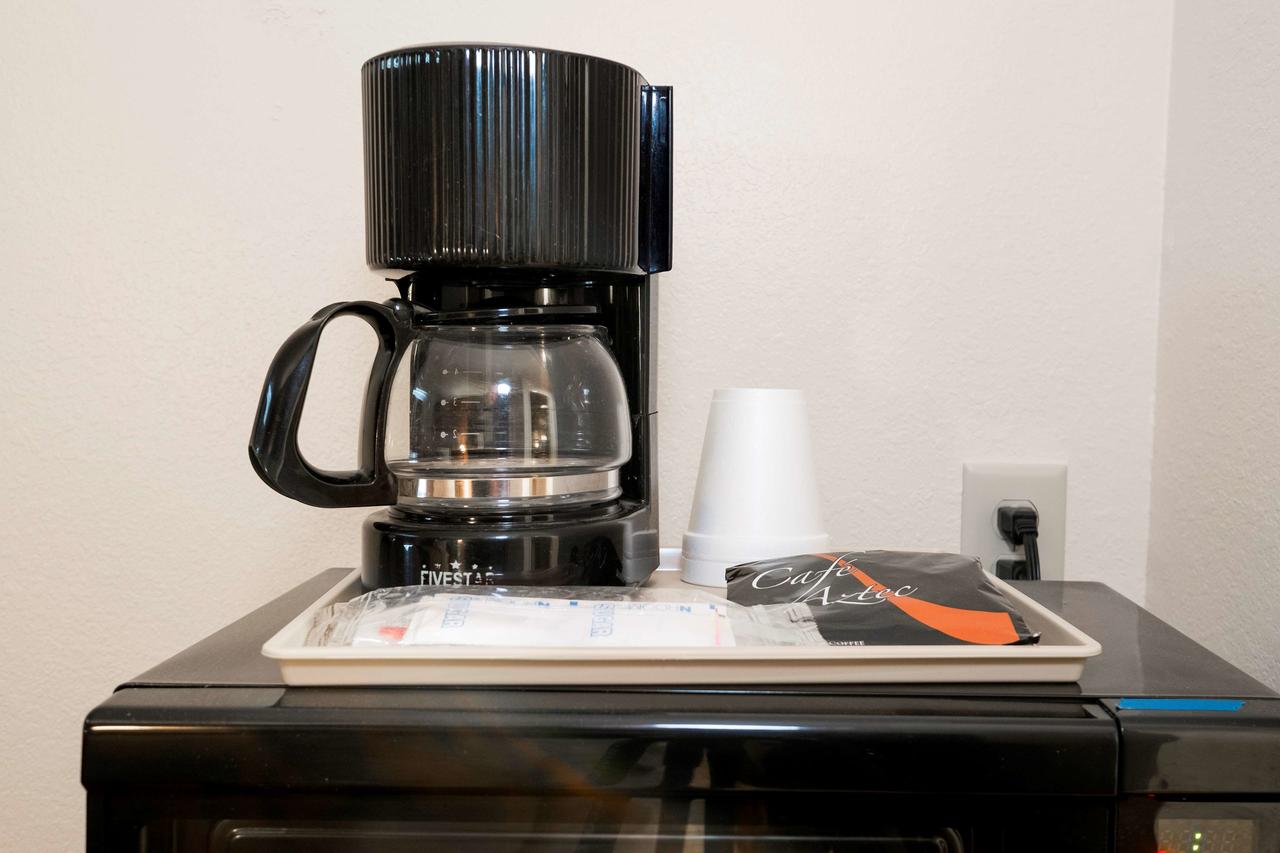 Red Roof Inn & Suites Biloxi - thumb 21