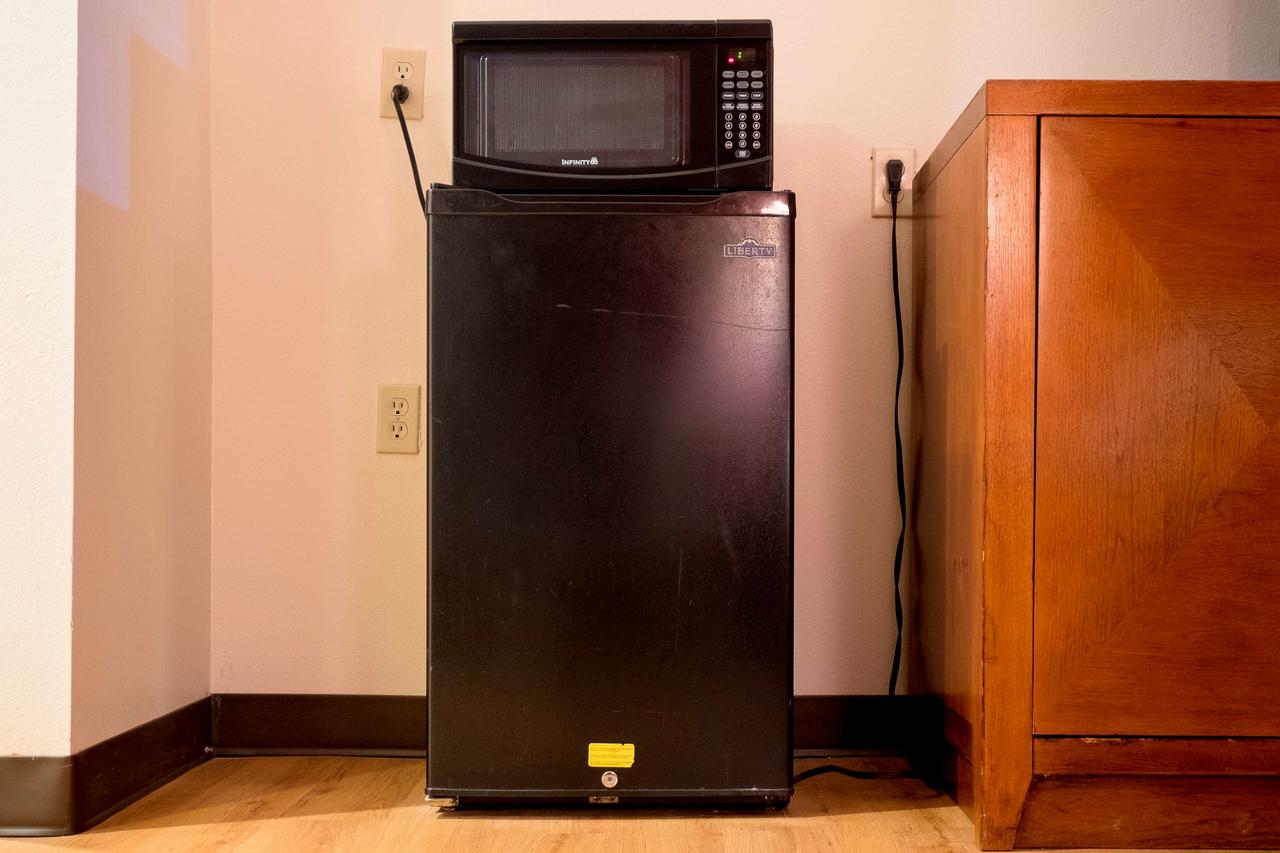 Red Roof Inn & Suites Biloxi - thumb 20