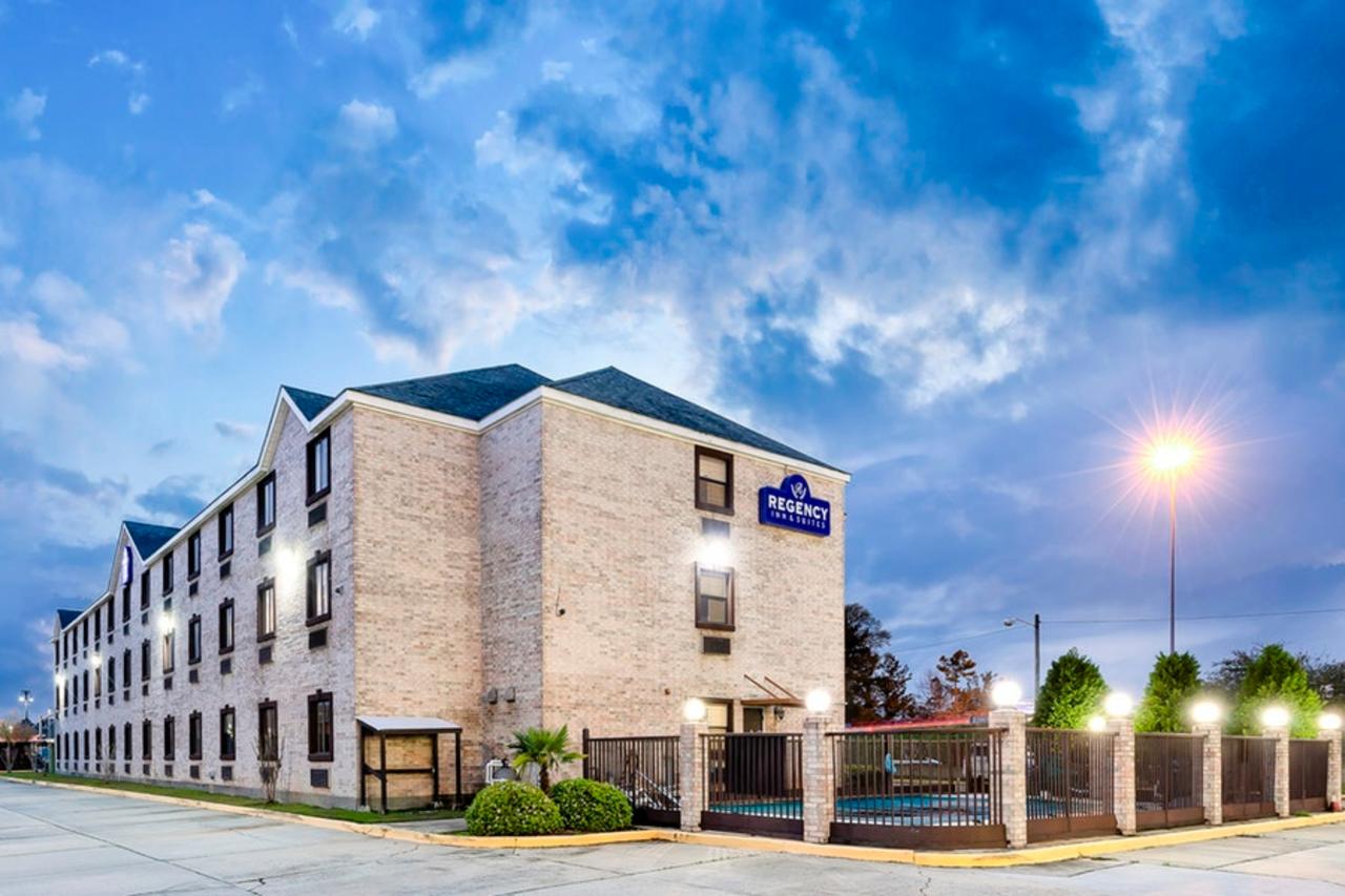 Regency Inn & Suites Biloxi - thumb 12