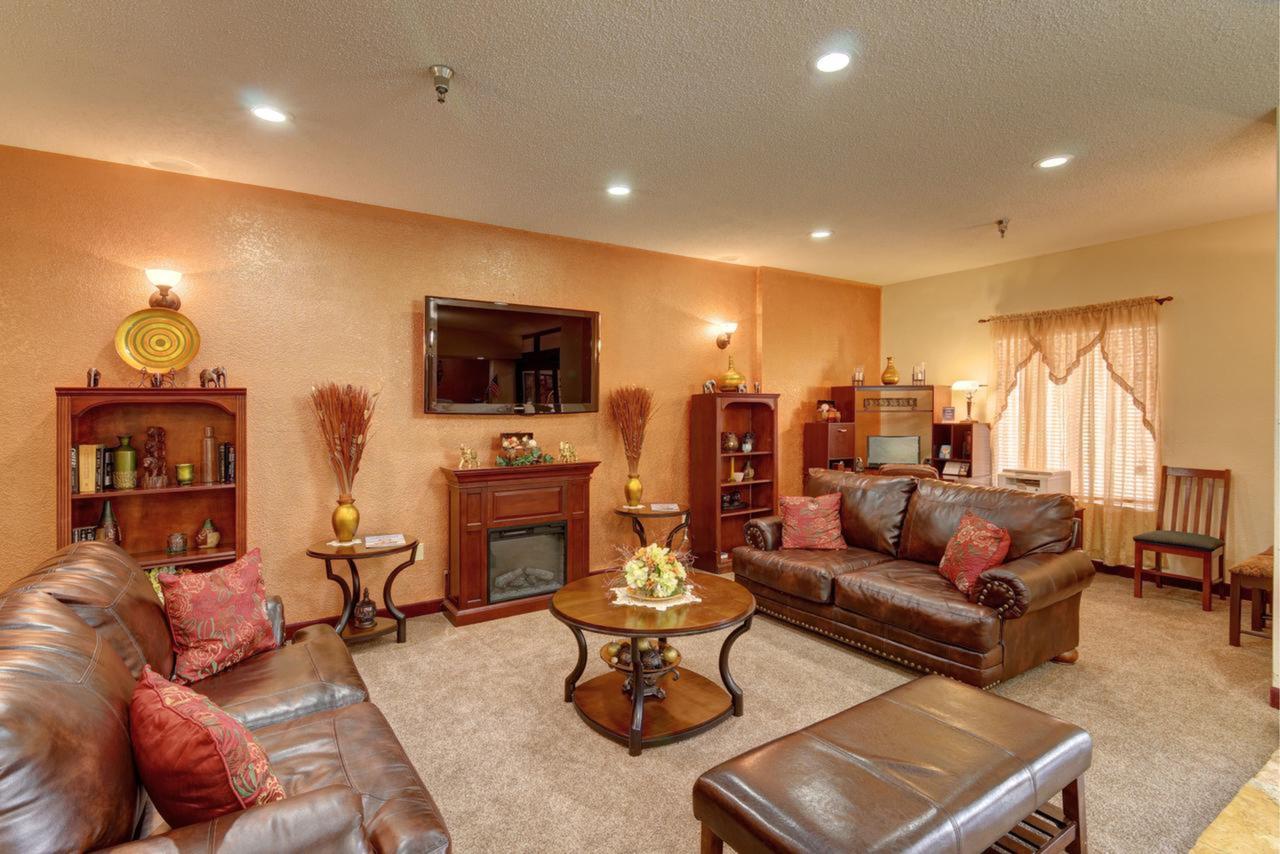 Regency Inn & Suites Biloxi - thumb 2