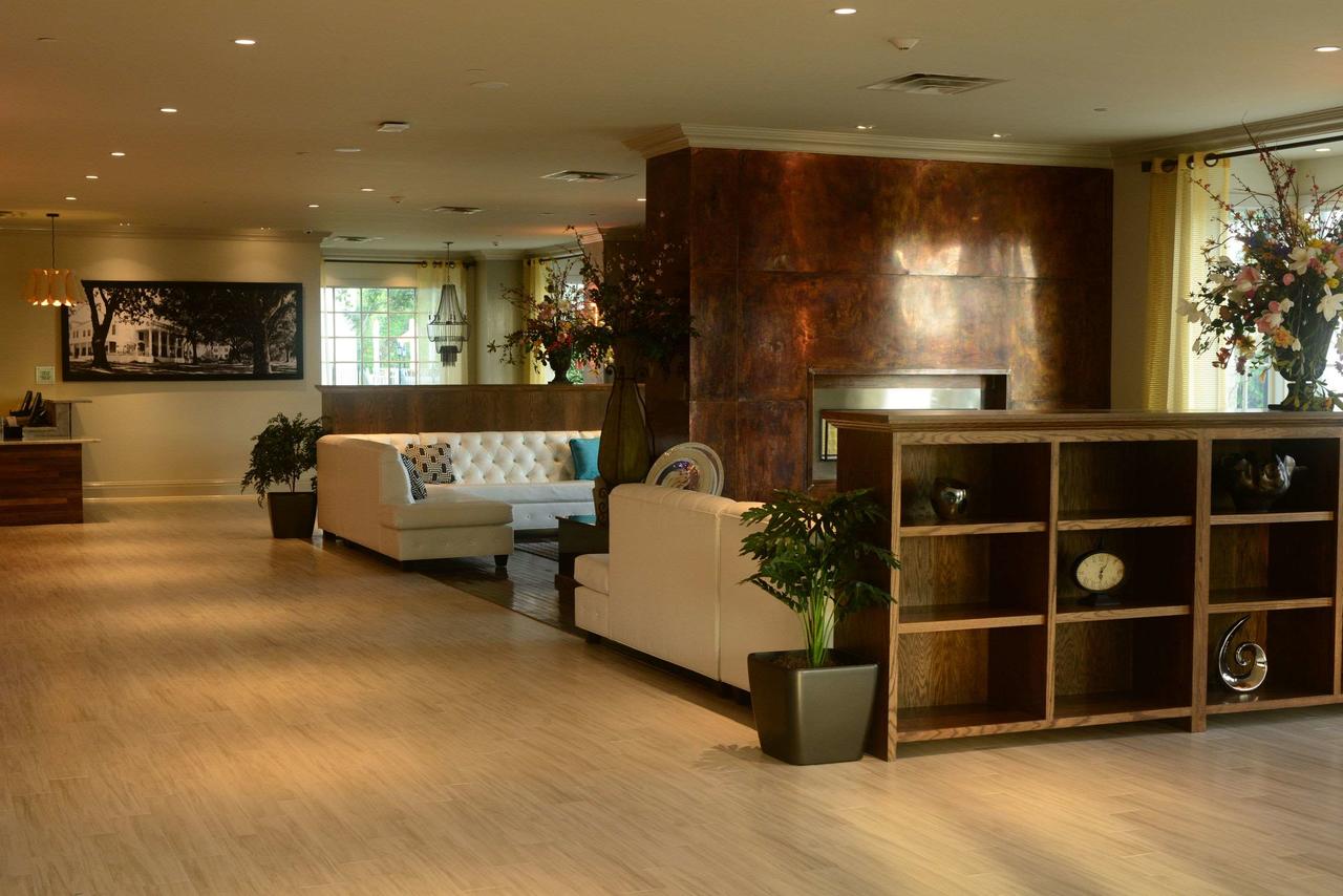 White House Hotel - thumb 27