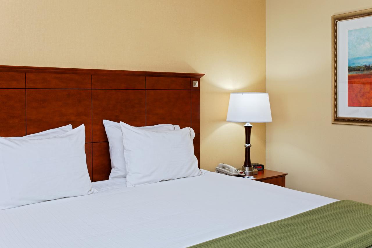 Holiday Inn Express Long Beach - thumb 8