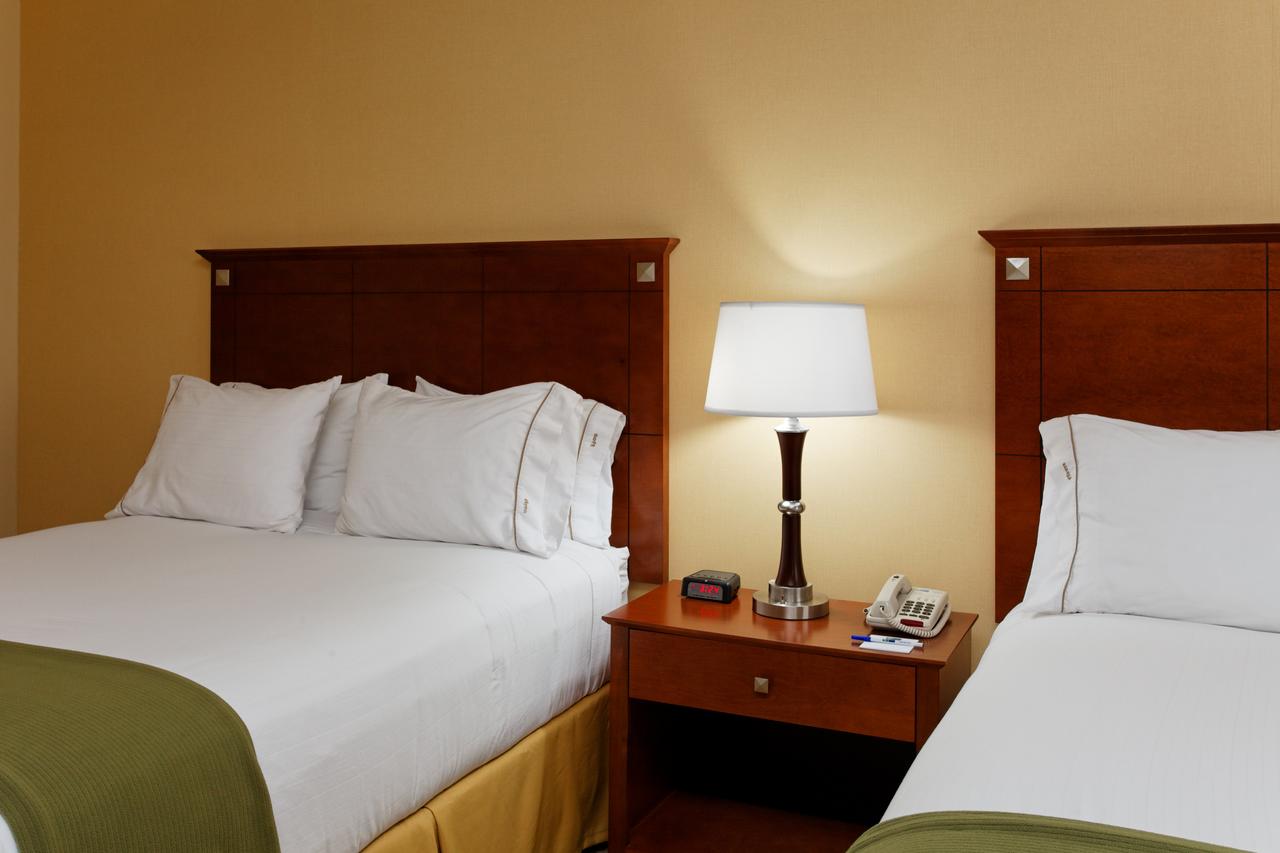 Holiday Inn Express Long Beach - thumb 25