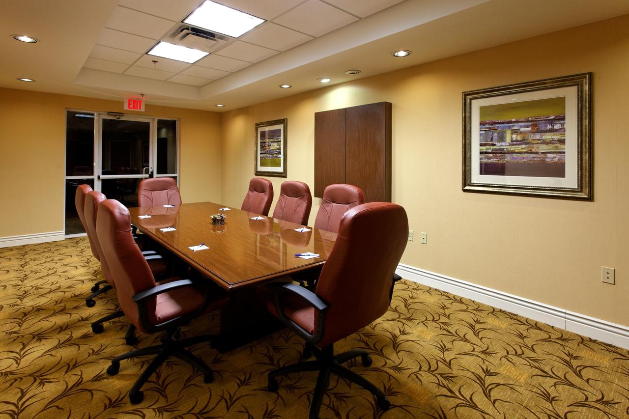 Holiday Inn Express Long Beach - thumb 14