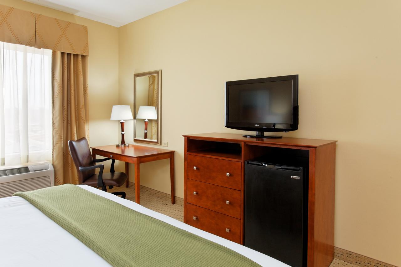 Holiday Inn Express Long Beach - thumb 3