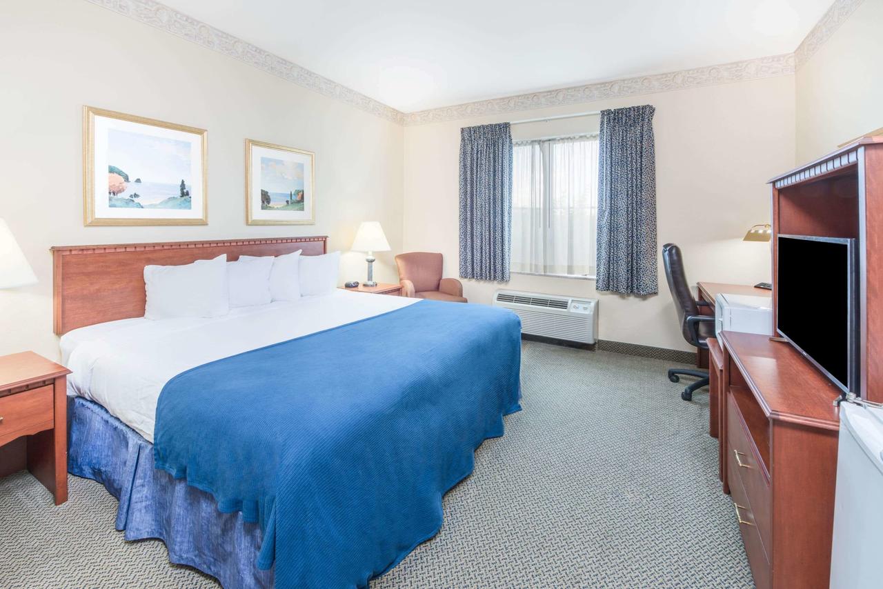 Baymont By Wyndham Ft. Leonard/Saint Robert - thumb 31