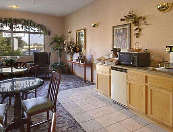 Travelodge By Wyndham St. Louis - thumb 16