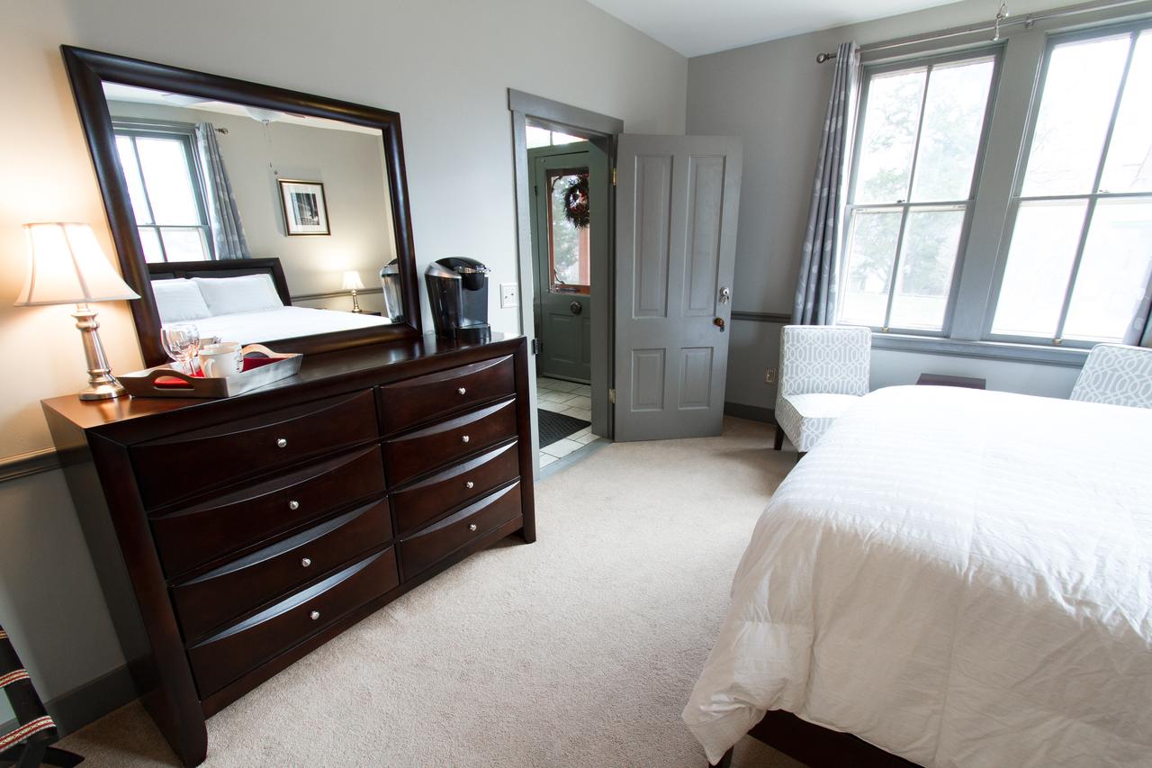 Captain Wohlt Inn - thumb 12