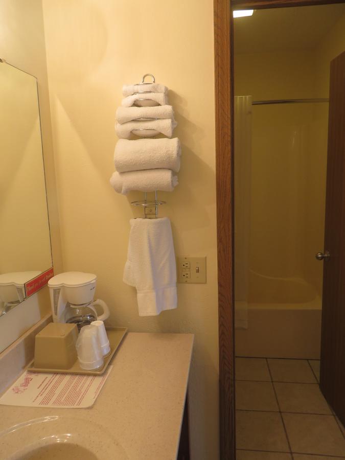 Honeysuckle Inn - thumb 32