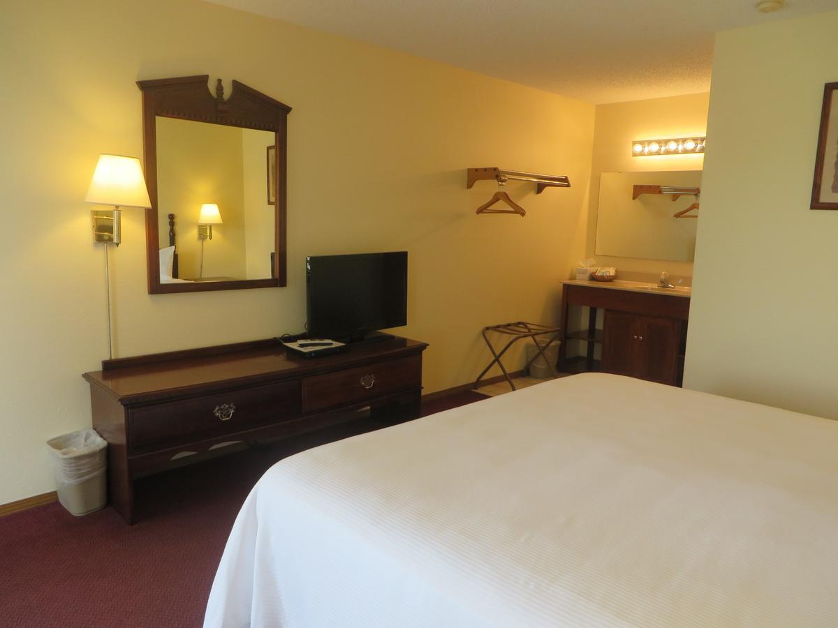 Honeysuckle Inn - thumb 35