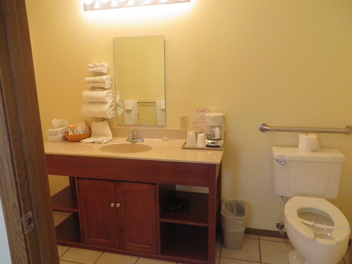 Honeysuckle Inn - thumb 24