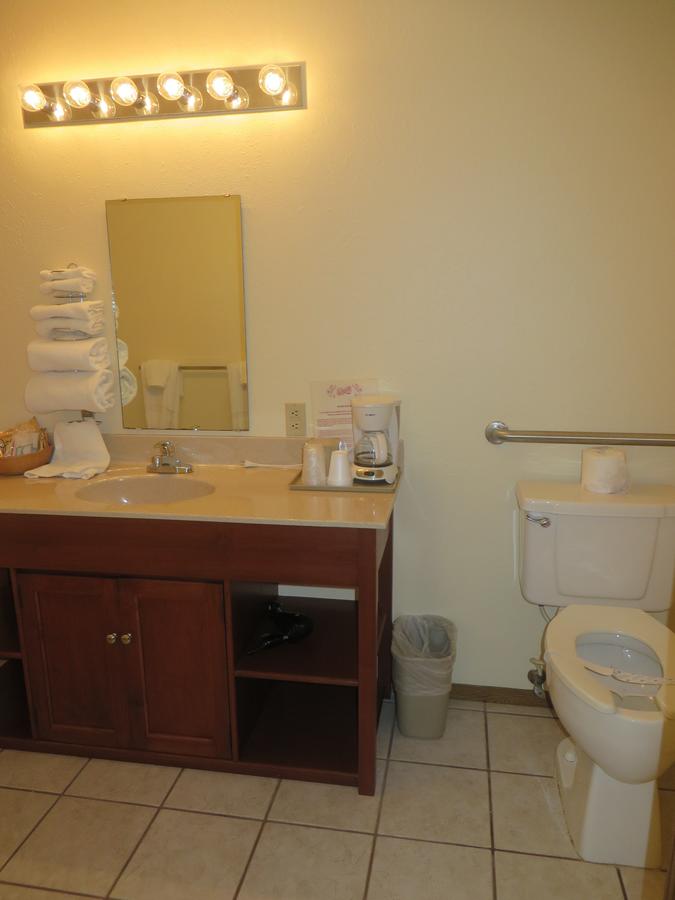 Honeysuckle Inn - thumb 41