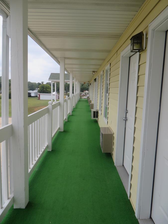 Honeysuckle Inn - thumb 25