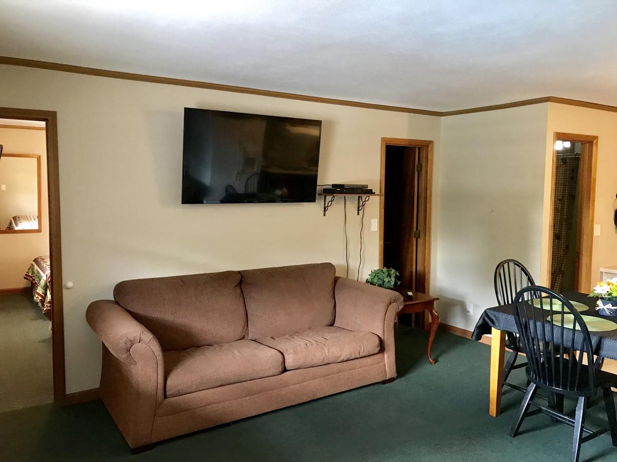 Hunter's Friend Resort - thumb 17