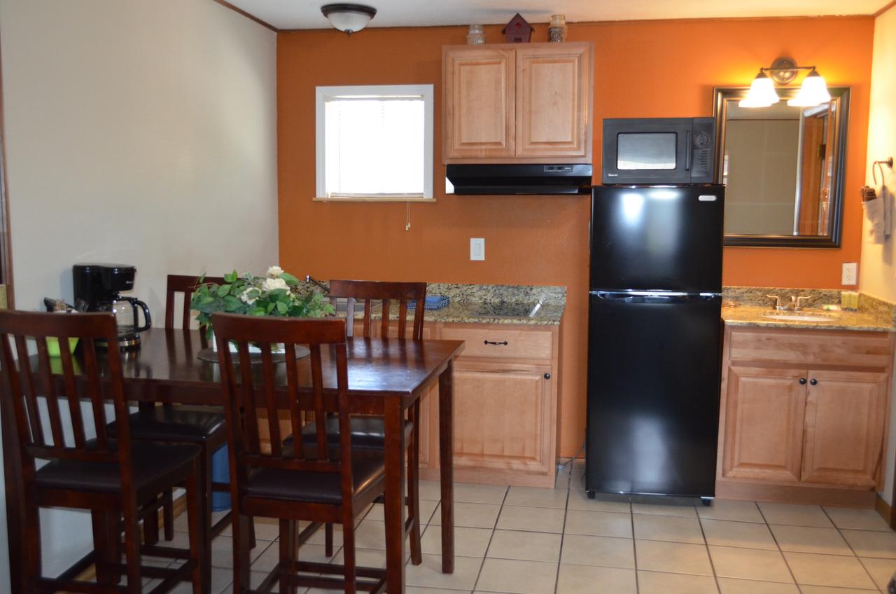 Hunter's Friend Resort - thumb 5