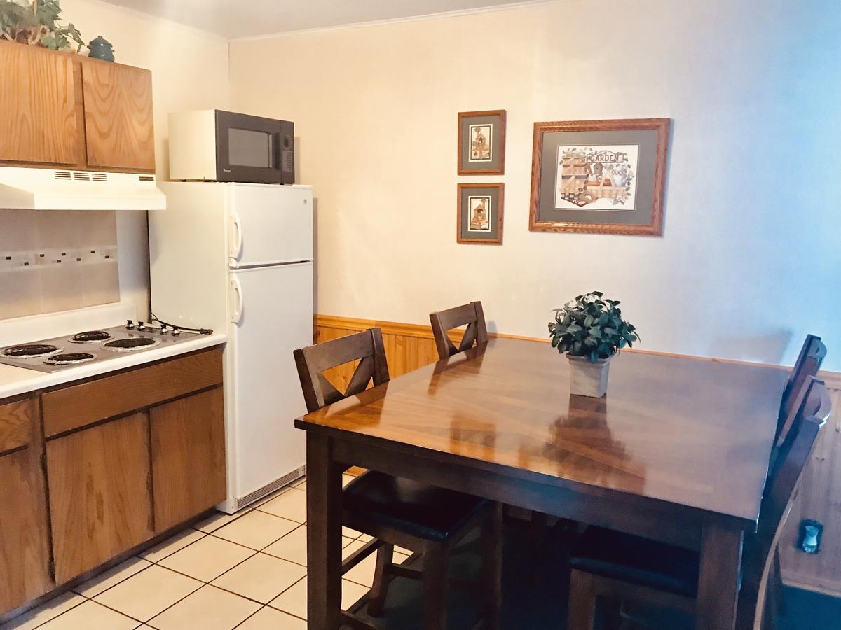 Hunter's Friend Resort - thumb 25