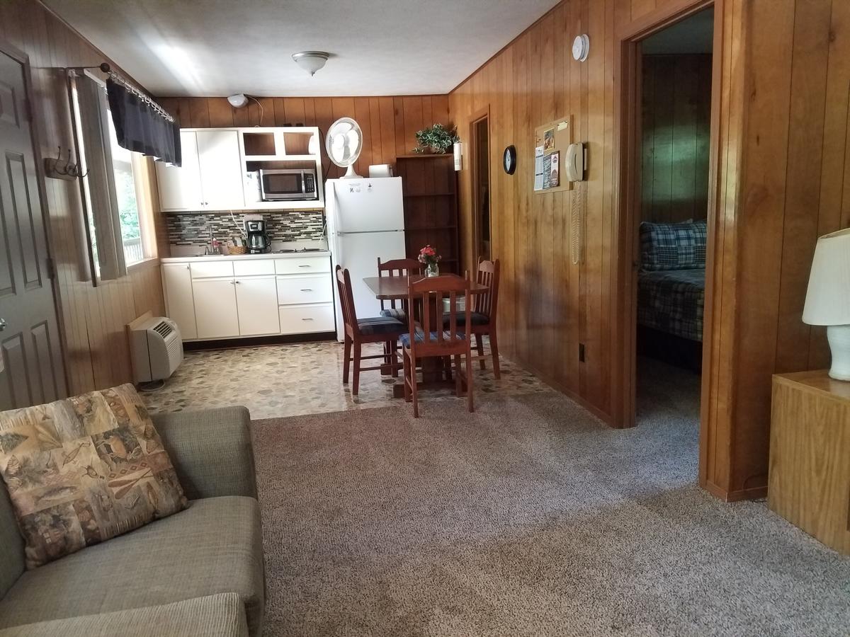 Cardinal Hill Cottages - thumb 8