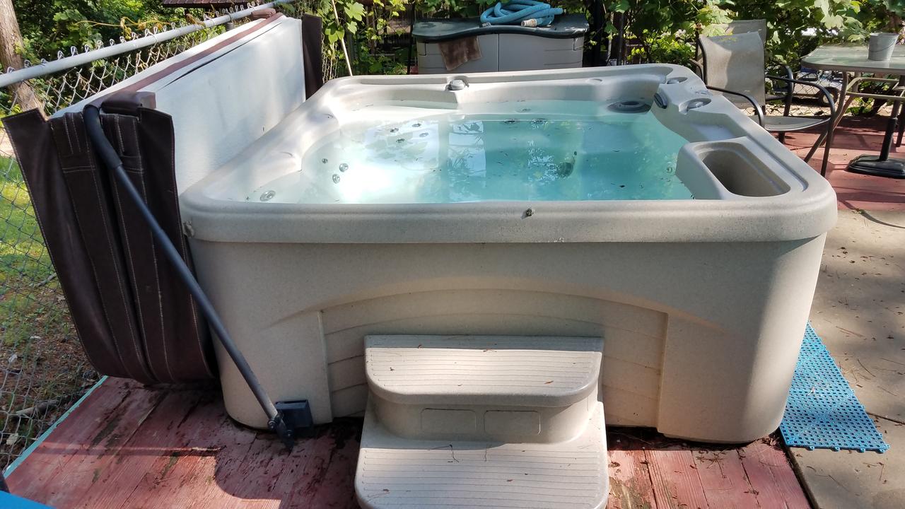 Cardinal Hill Cottages - thumb 1