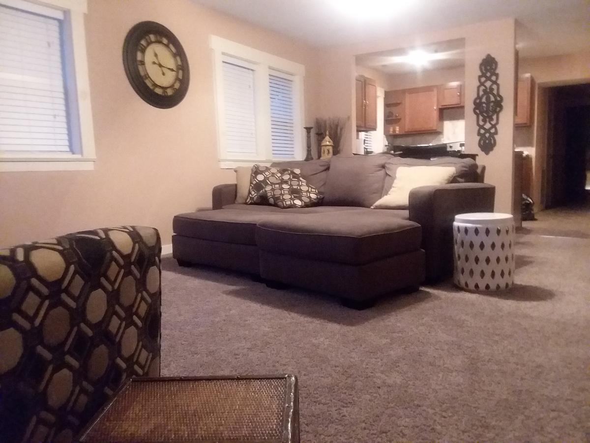 1920s Rock Bungalow - thumb 18